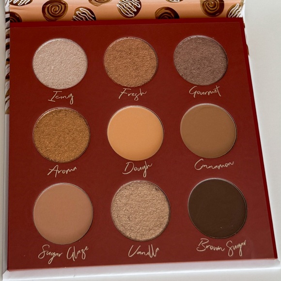 BNIB Beauty Bakerie The Chosen Bun Eyeshadow Palette - Picture 4 of 8